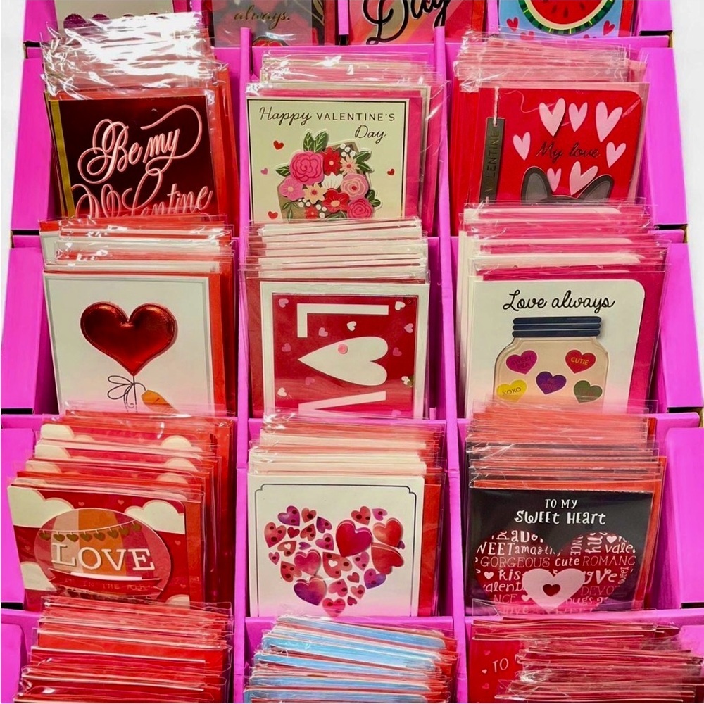 Lot of 50 Valentine’s Day cards NEW SEALED w/envelope and gold seal sticker! - Picture 3 of 6